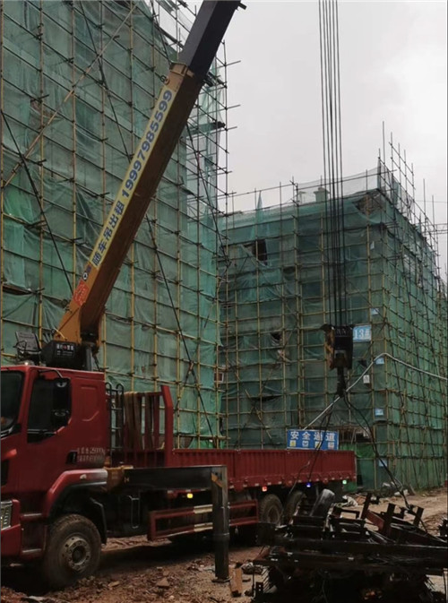 龙湾区“慢工细活”—— 吊车的 “微动控制” 技术